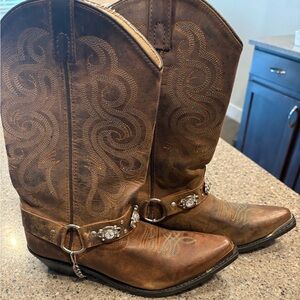 Women’s cowboy boots